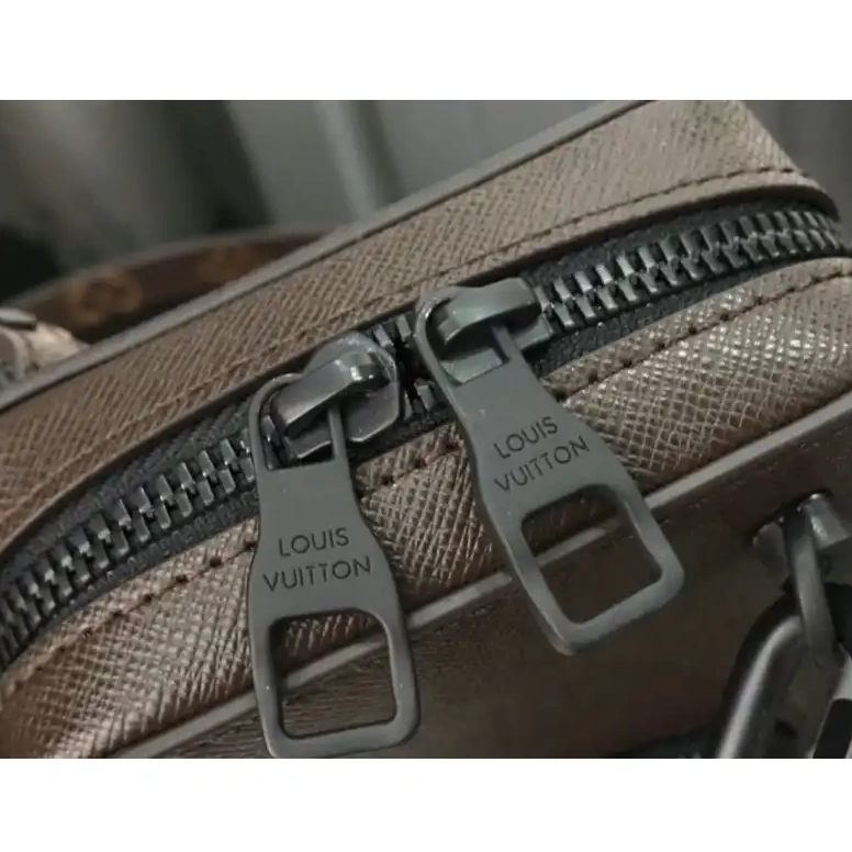 Brother Sam LV Bags 205FY0100 0728